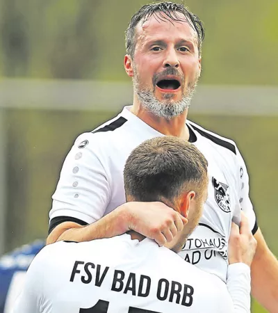 Altmeister Vincenzo Montalto trug sich wieder einmal in die Torschützenliste des FSV Bad Orb ein.